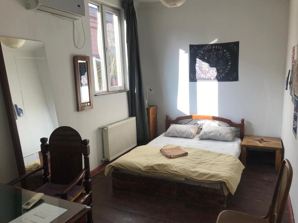 Diwan Hostel Tbilisi Exterior photo