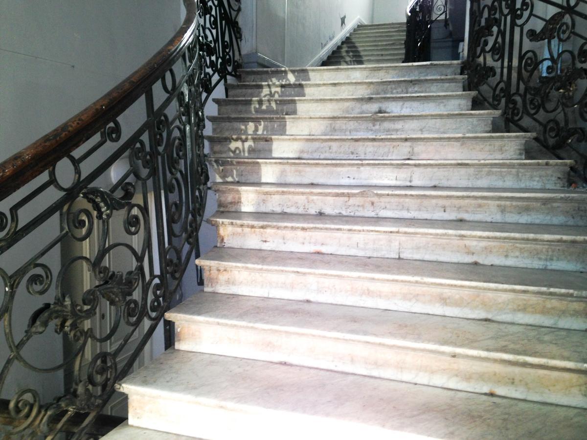 Diwan Hostel Tbilisi Exterior photo
